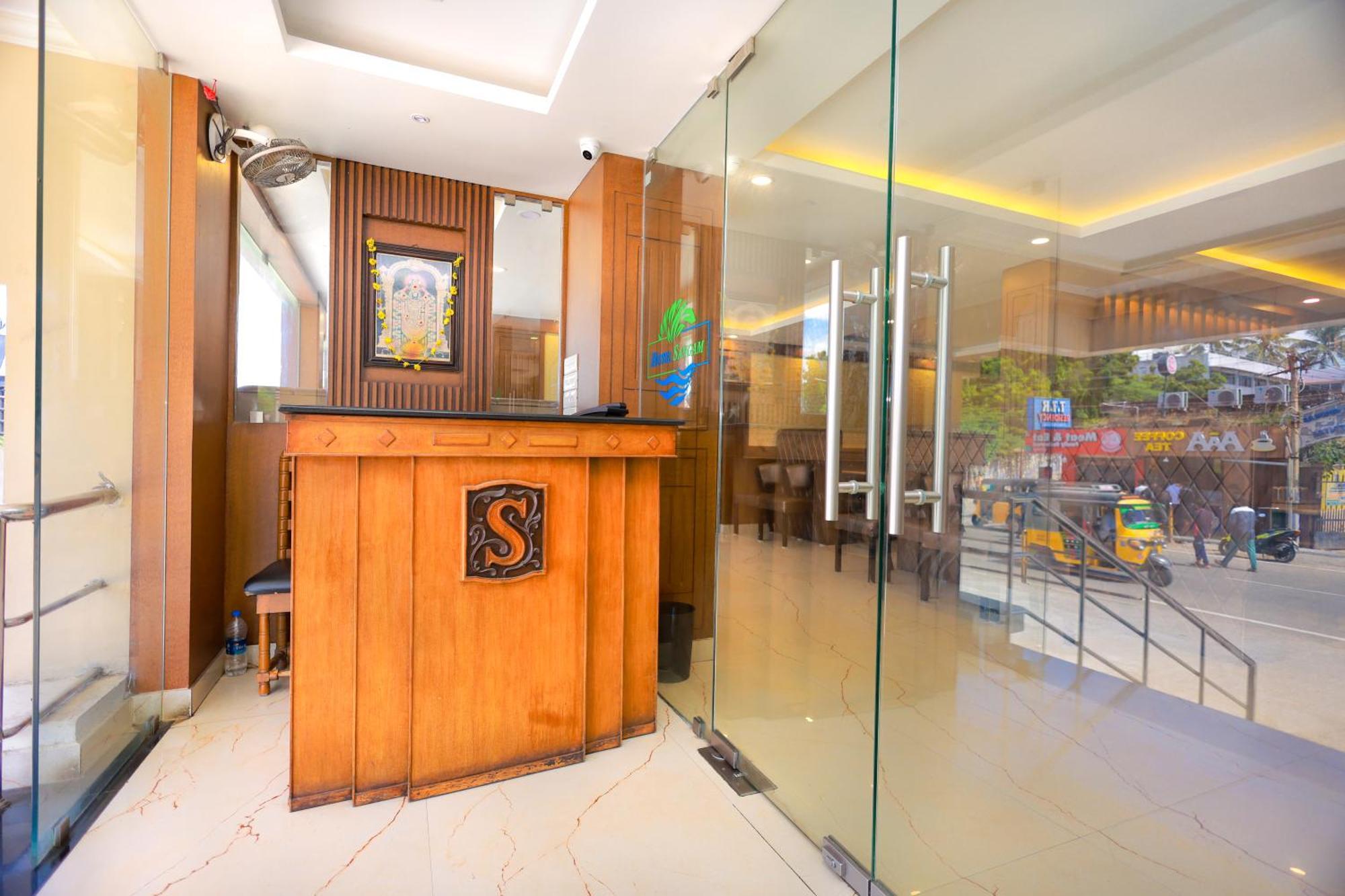 Hotel Sangam Каньякумарі Екстер'єр фото